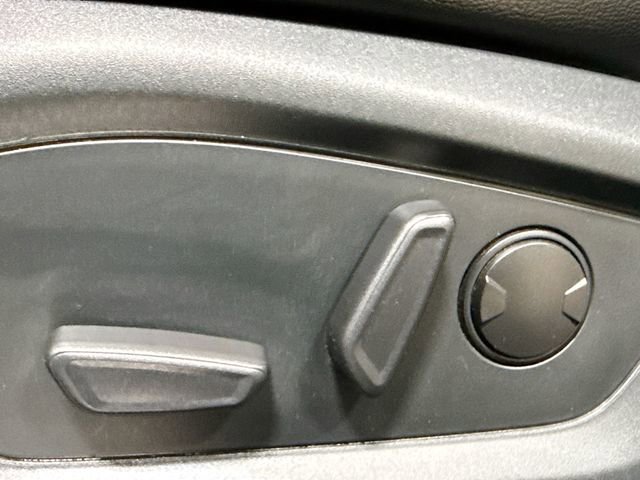 Used 2022 Ford Explorer Limited w/ Equipment Group 301A image 22