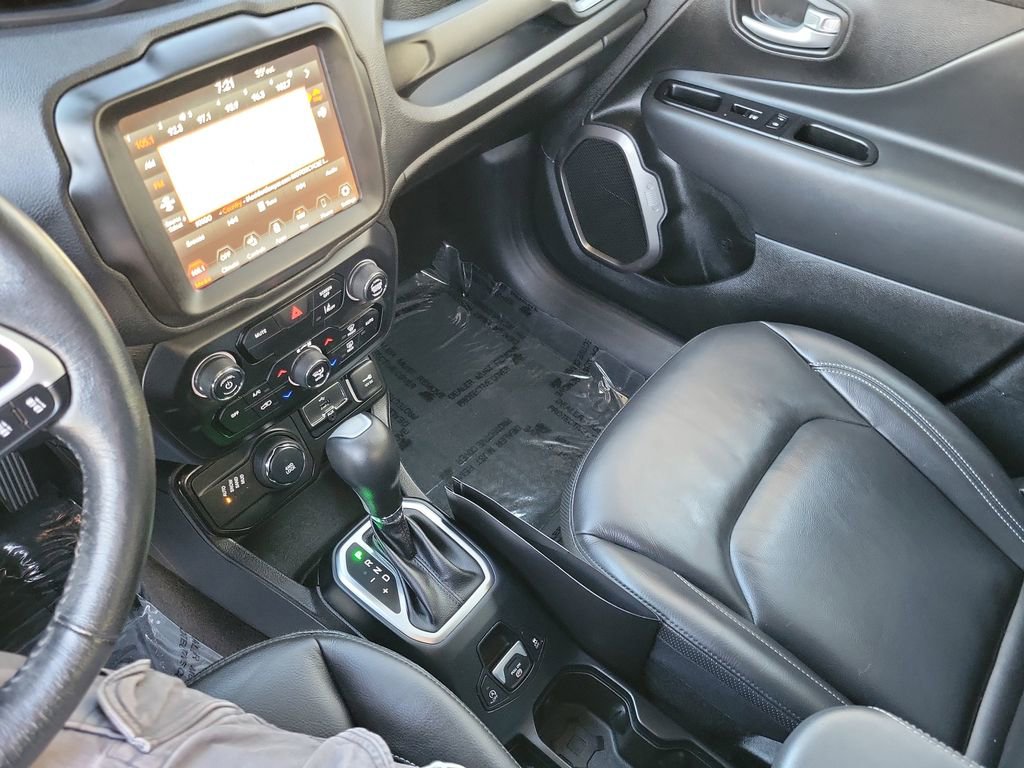 Certified 2023 Jeep Renegade Limited image 13