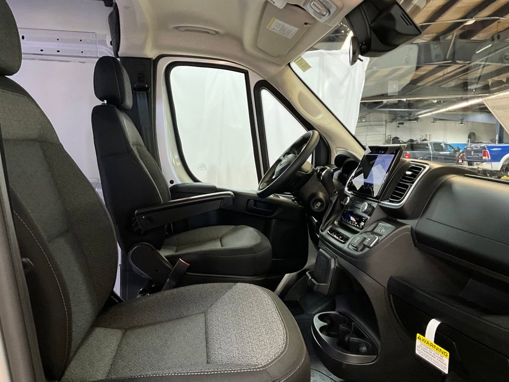 New 2025 RAM ProMaster 1500 w/ Quick Order Package 22G SLT image 14