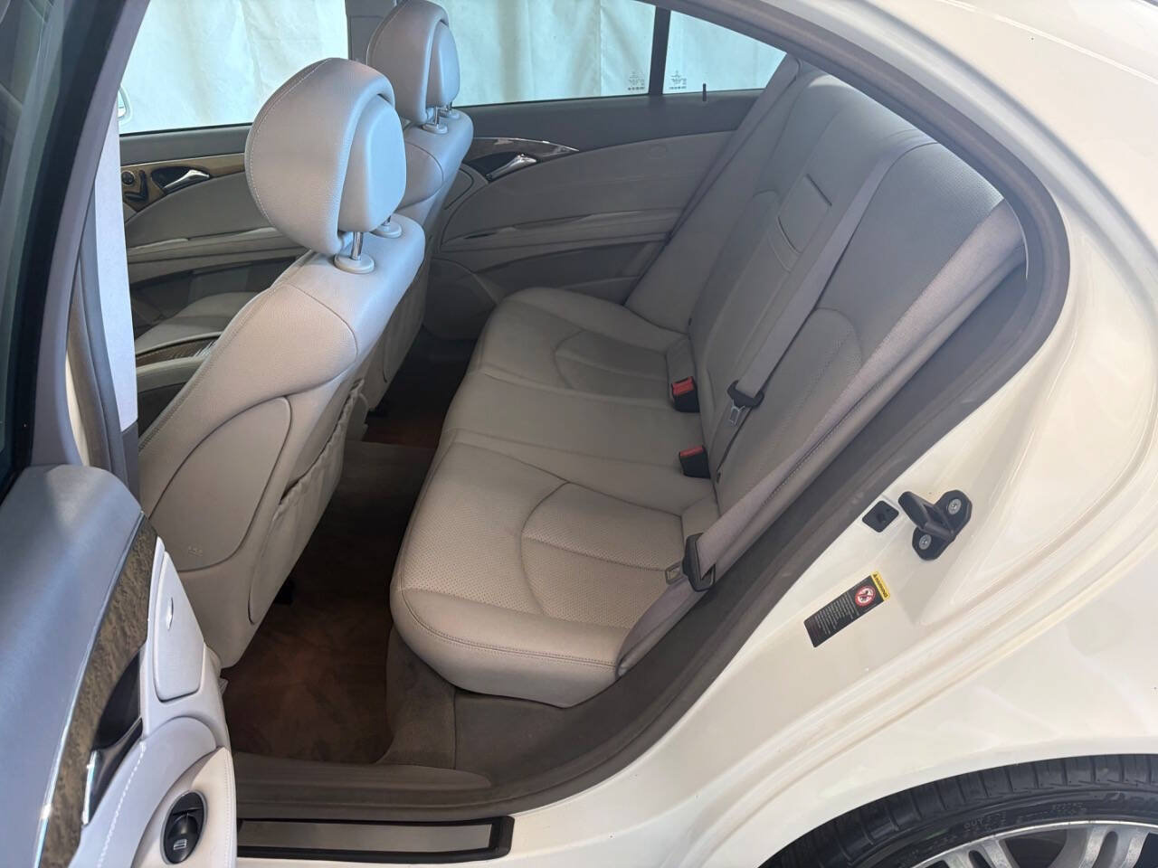 Used 2007 Mercedes-Benz E 350 Sedan image 22