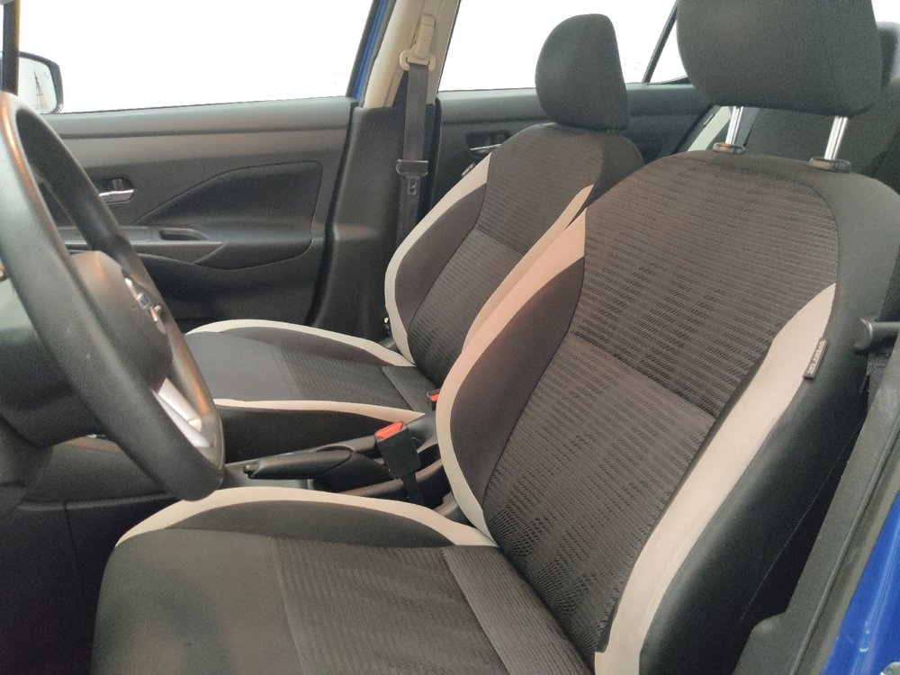Used 2021 Nissan Versa SV FWD image 17