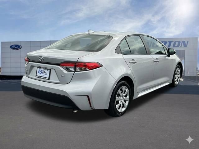 Used 2023 Toyota Corolla LE image 4