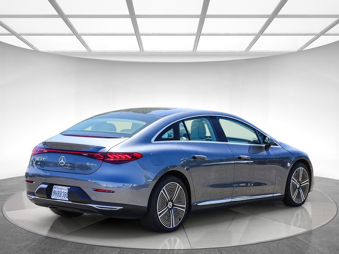 Used 2023 Mercedes-Benz EQE 500 4MATIC Sedan image 3