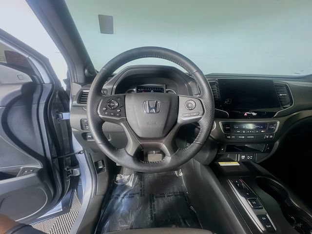 Used 2023 Honda Passport EX-L image 14