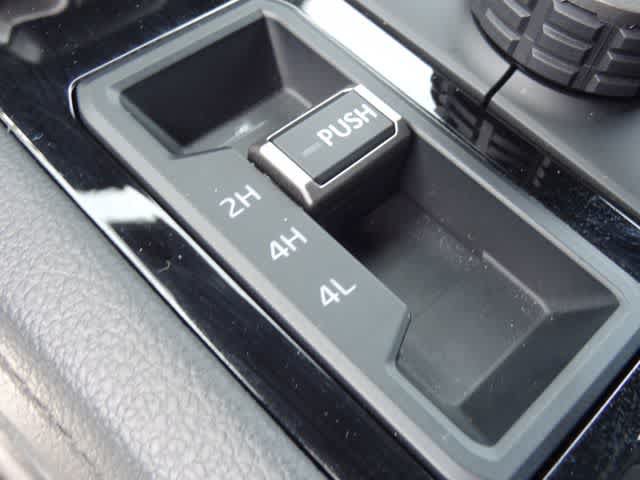 Used 2025 Toyota Tundra Limited AWD/4WD image 14