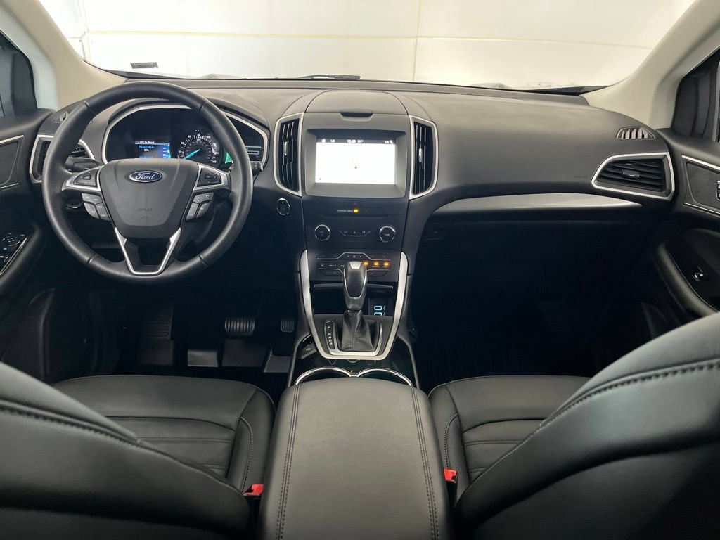 Used 2017 Ford Edge SEL w/ Equipment Group 201A AWD/4WD image 32