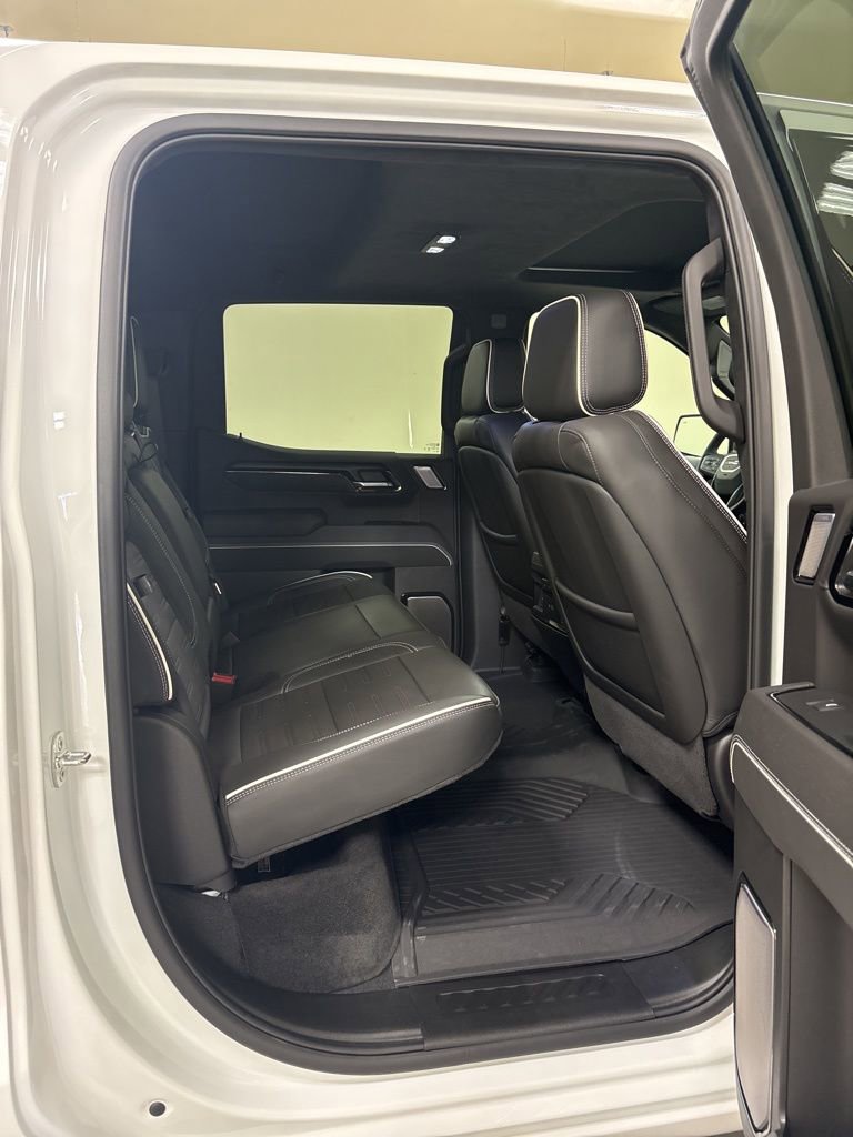 New 2024 GMC Sierra 1500 AT4X w/ AT4X AEV Edition AWD/4WD image 32
