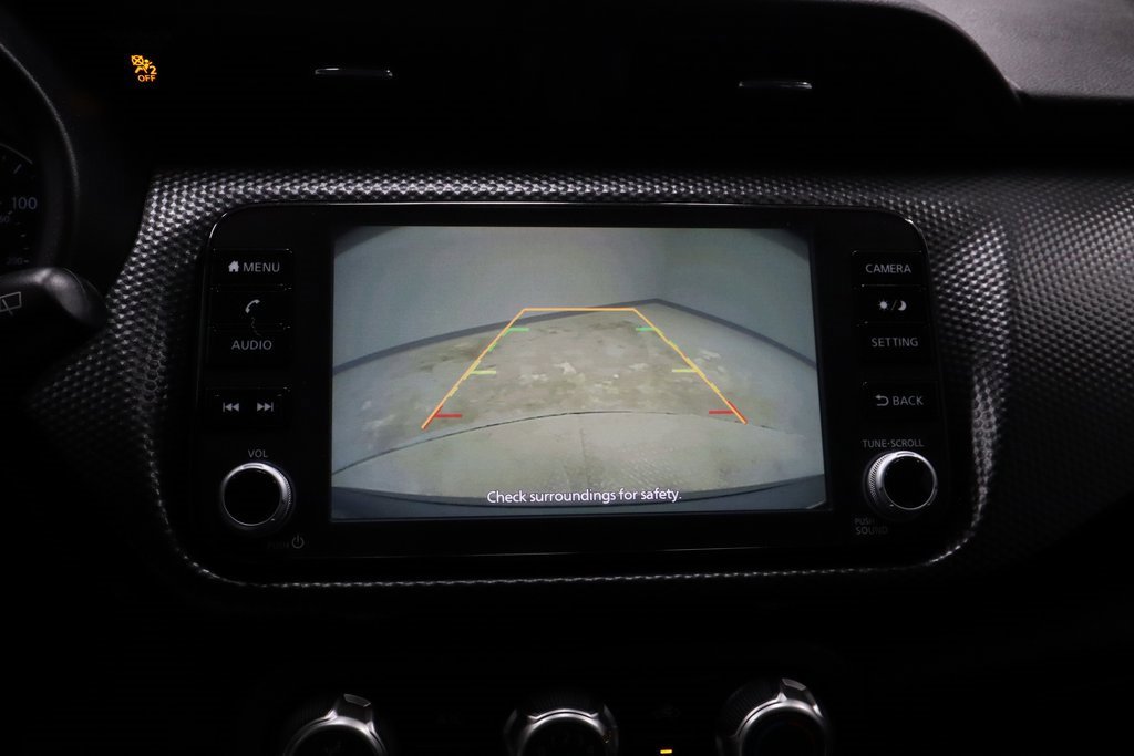 Used 2023 Nissan Kicks SV image 3