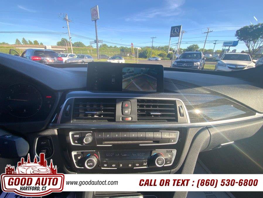 Used 2018 BMW 330i Gran Turismo xDrive AWD/4WD image 17
