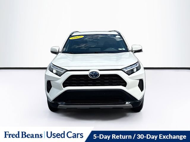 Used 2022 Toyota RAV4 SE w/ Convenience Package image 2