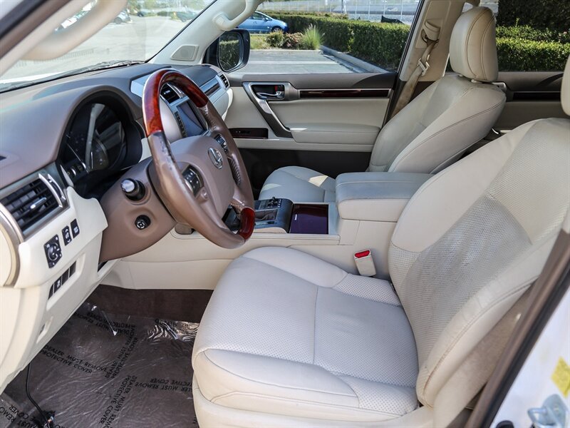 Used 2011 Lexus GX 460 w/ Comfort Plus Pkg AWD/4WD image 26