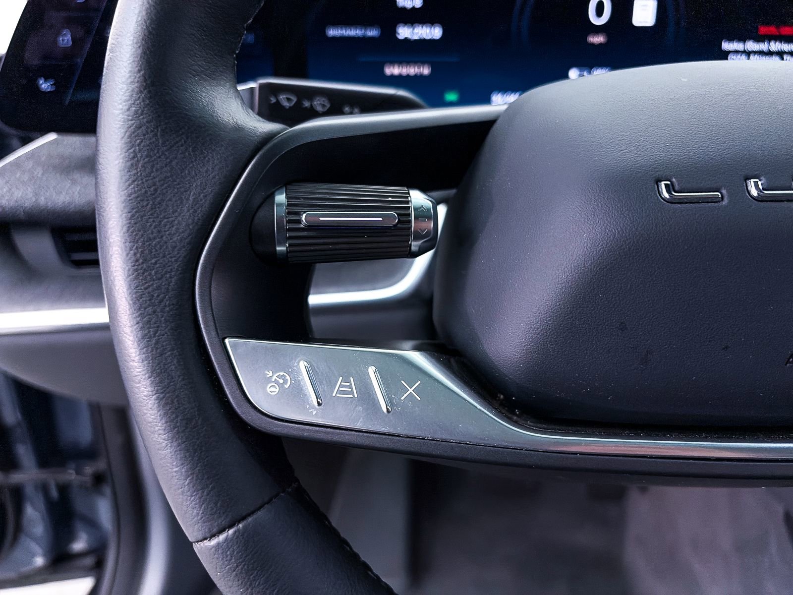 Used 2024 Lucid Air Touring AWD/4WD image 29