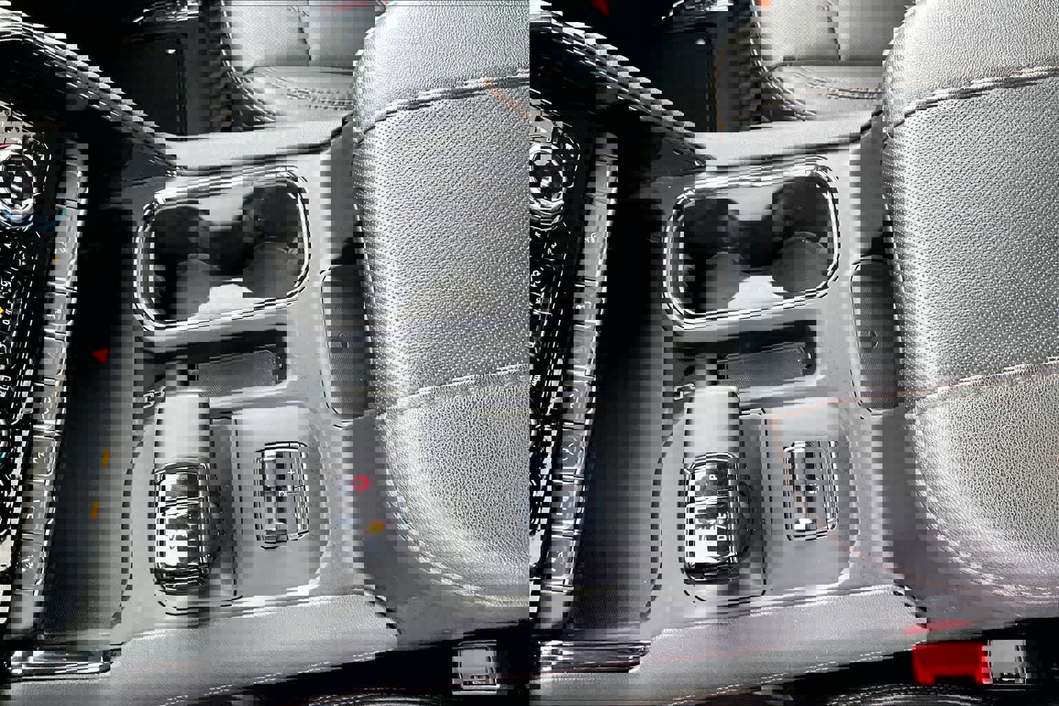 Used 2023 GMC Sierra 1500 AT4 w/ AT4 Preferred Package image 17