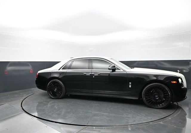 Used 2019 Rolls-Royce Ghost RWD image 6