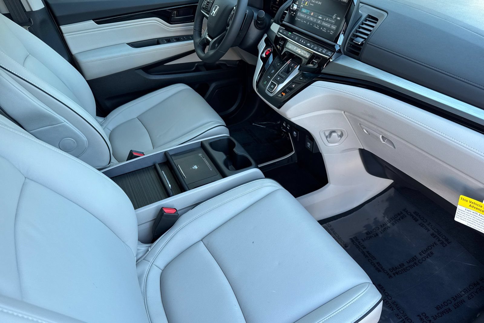 New 2026 Honda Odyssey Touring image 18