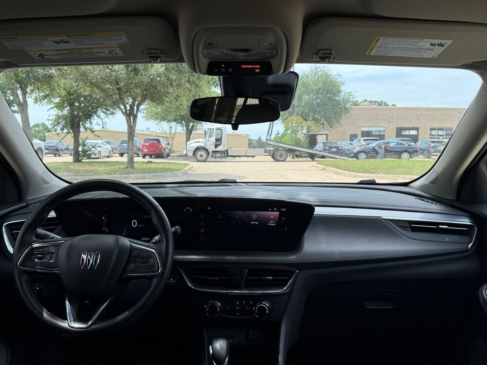 Used 2025 Buick Encore GX Preferred AWD/4WD image 33