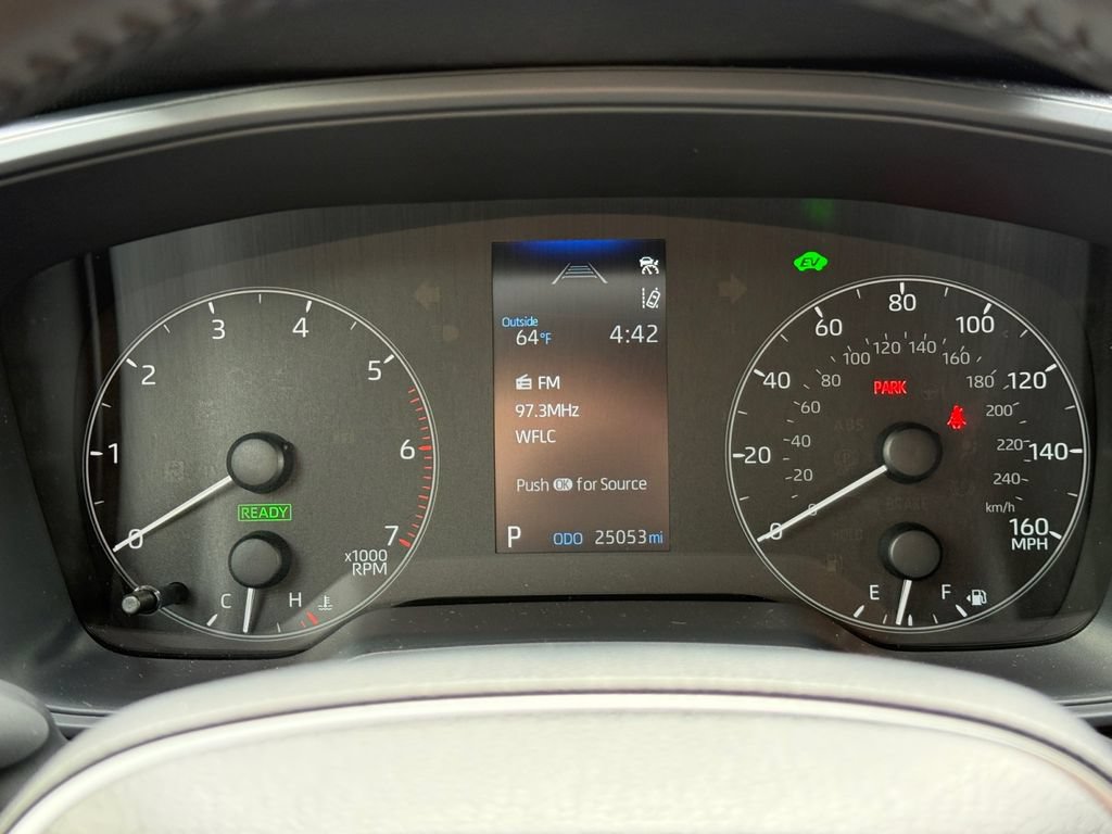 Certified 2025 Toyota Corolla SE FWD image 32