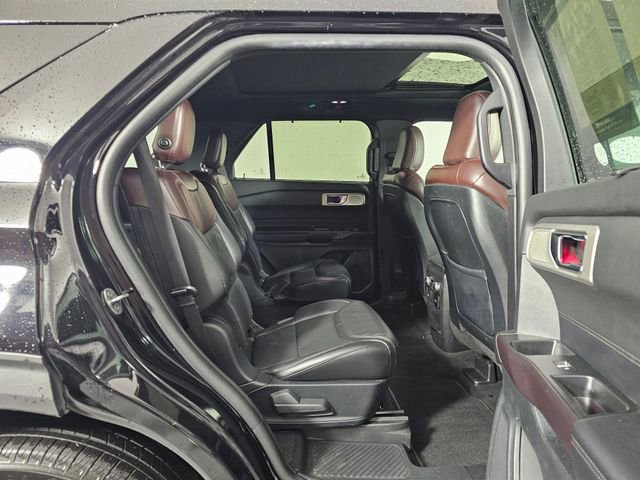 Used 2020 Ford Explorer Platinum w/ Premium Technology Package image 13
