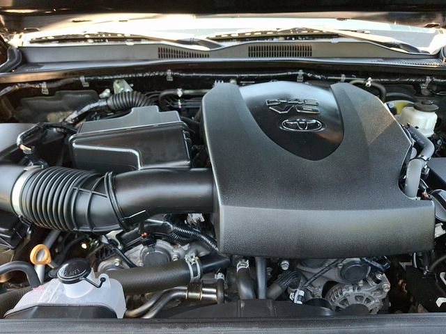 Used 2020 Toyota Tacoma Limited AWD/4WD image 29