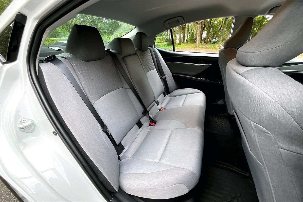 Used 2025 Toyota Camry LE FWD image 22