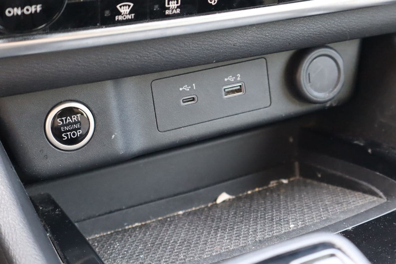 Used 2023 Nissan Rogue SV FWD image 24