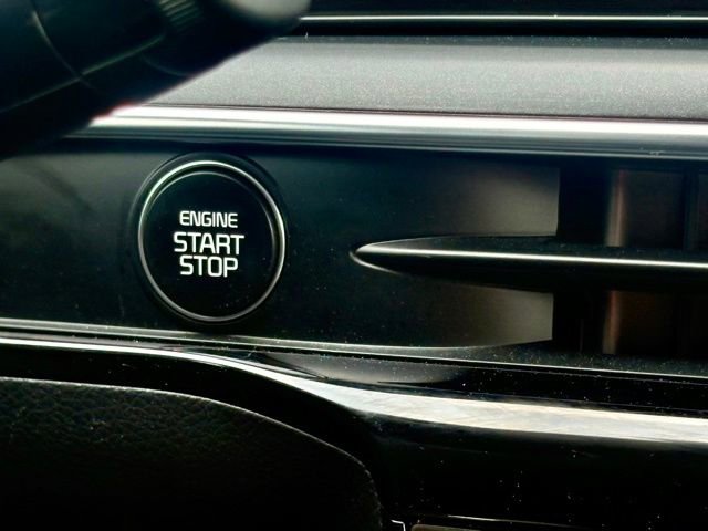 Used 2025 Kia K5 GT-Line image 21