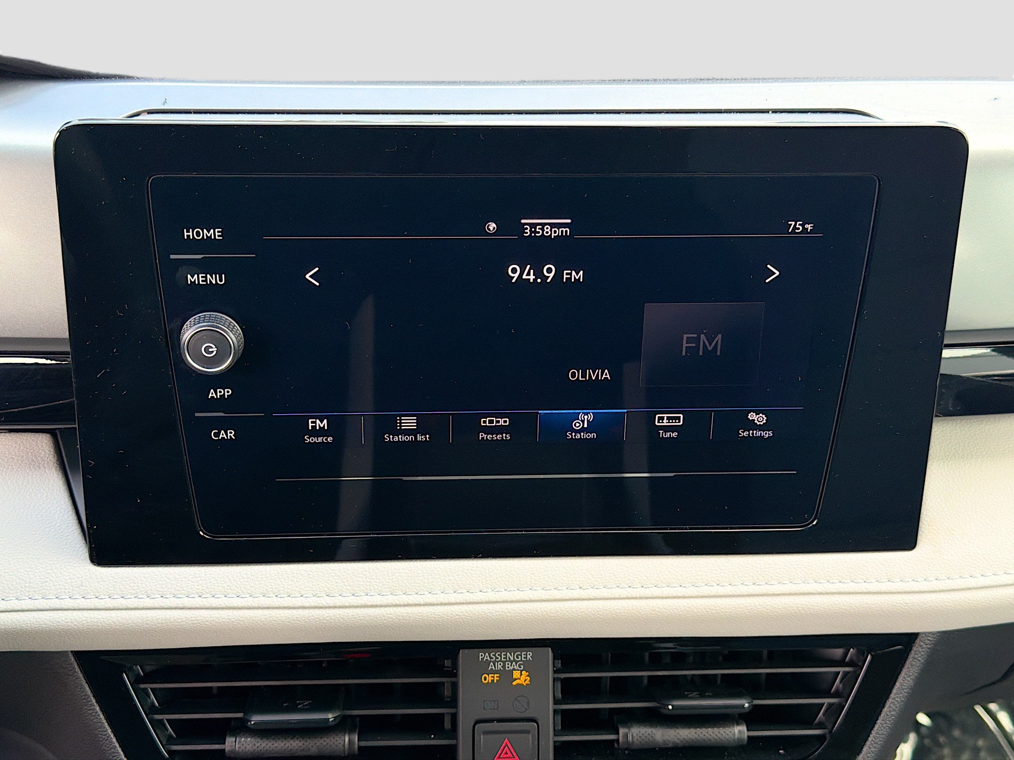 Used 2025 Volkswagen Taos S FWD image 28
