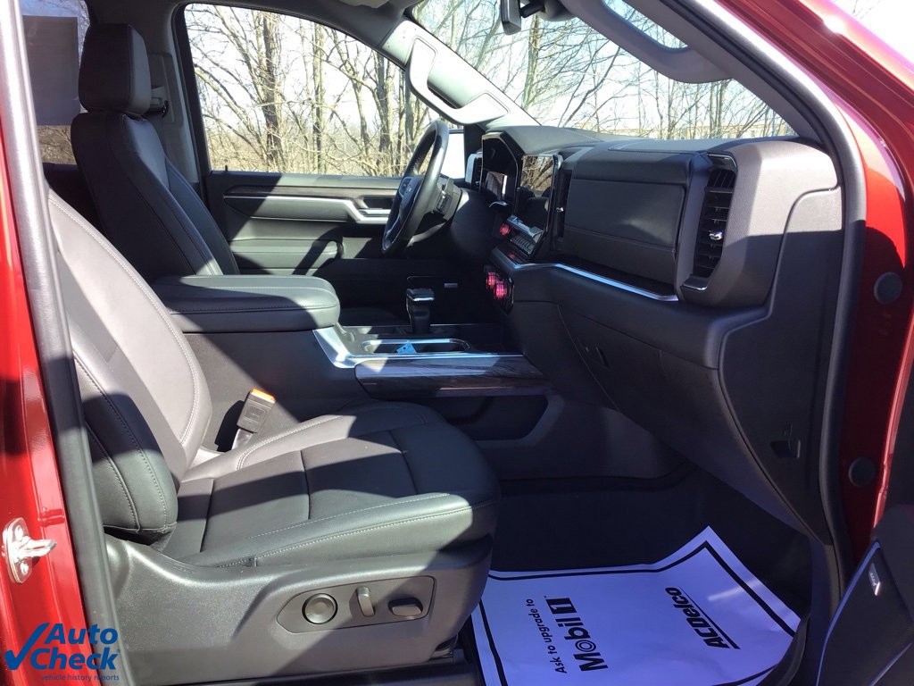 Used 2025 Chevrolet Silverado 1500 LTZ image 23