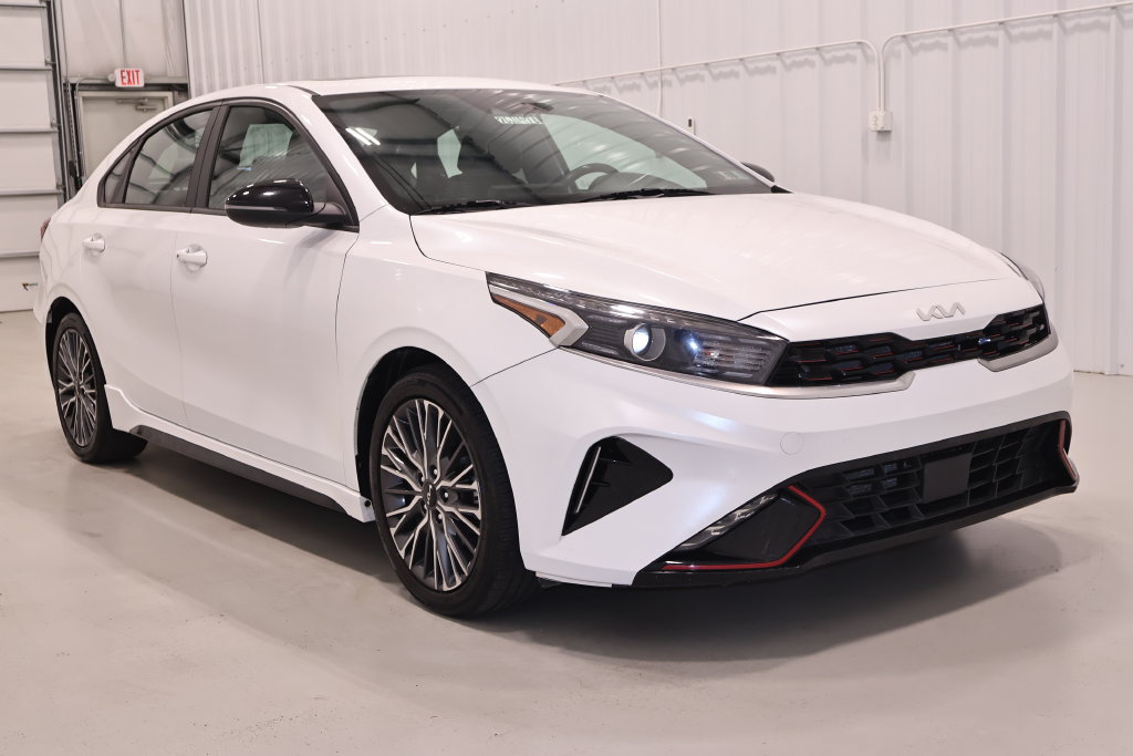 Used 2022 Kia Forte GT-Line w/ GT-Line Premium Package FWD image 4