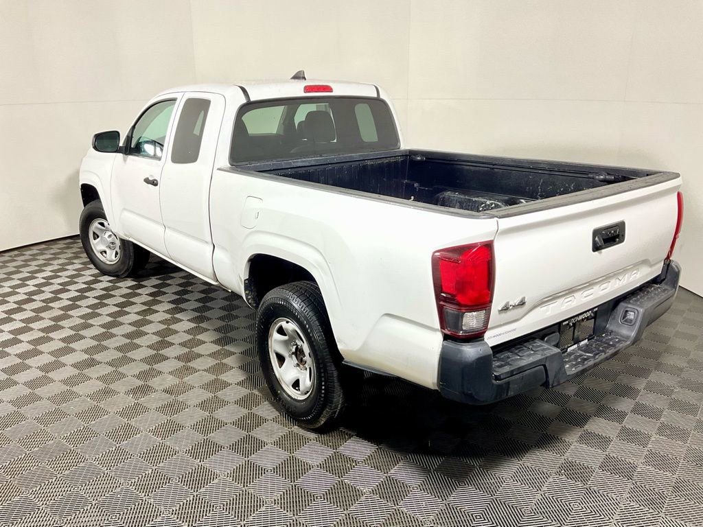 Used 2019 Toyota Tacoma SR image 10
