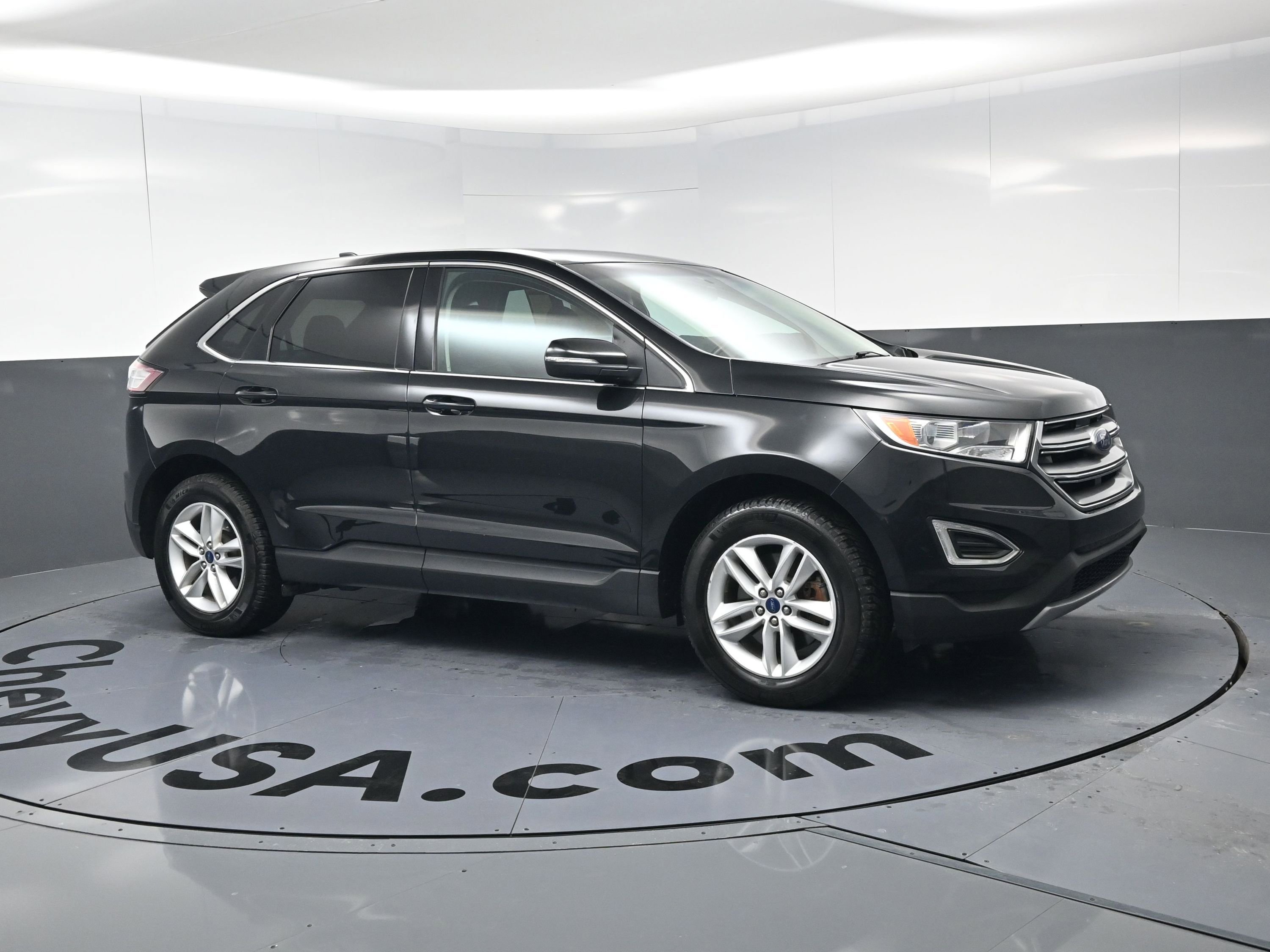 Used 2015 Ford Edge SEL w/ Equipment Group 201A image 2