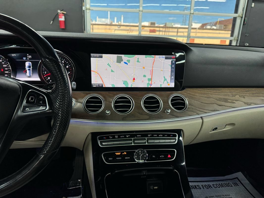Used 2017 Mercedes-Benz E 400 4MATIC Wagon image 38