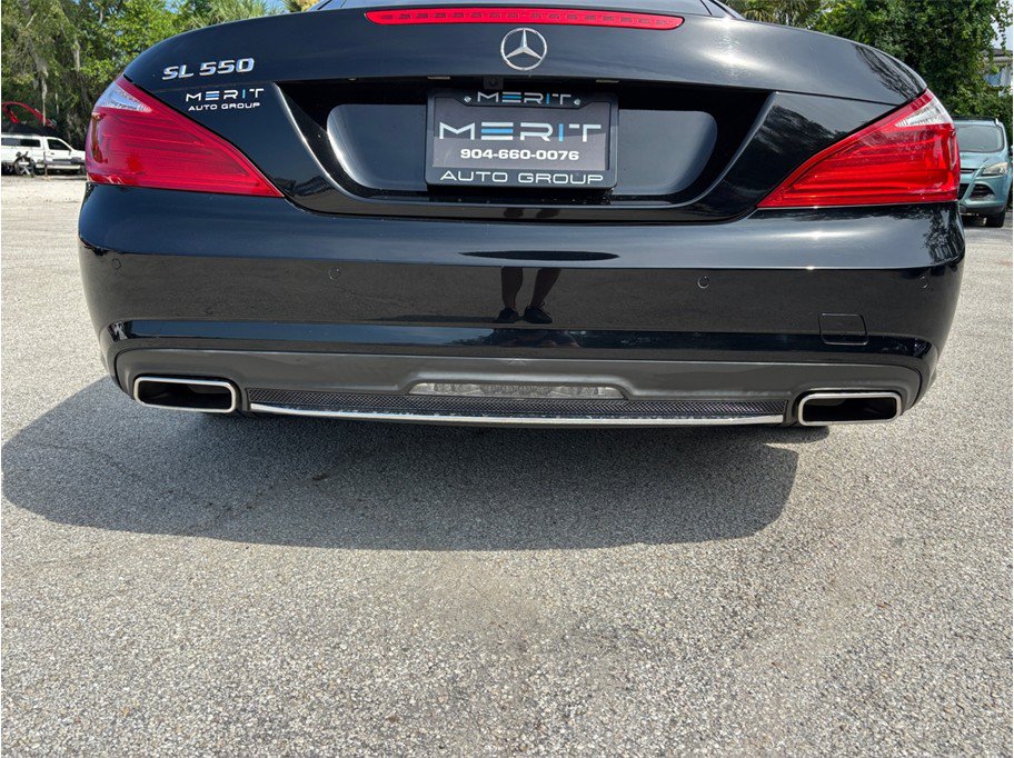 Used 2015 Mercedes-Benz SL 550 image 16