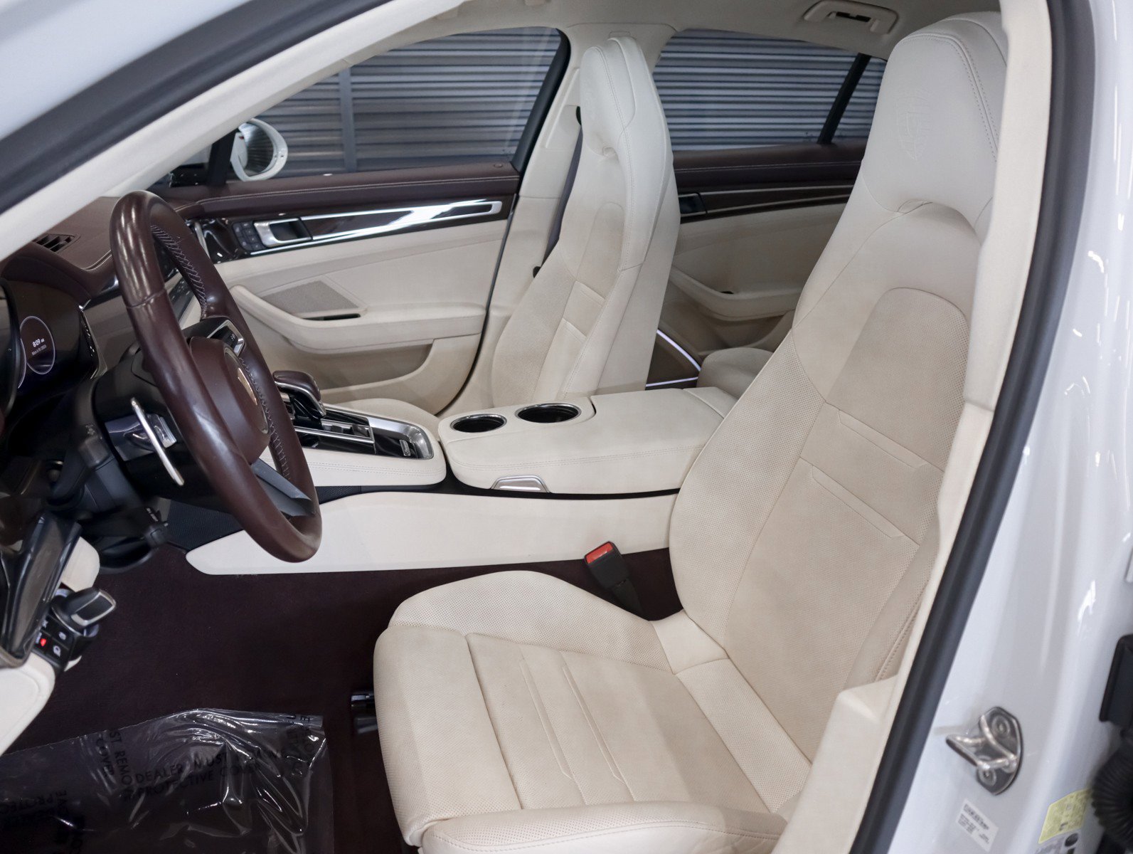 Certified 2023 Porsche Panamera Platinum Edition RWD image 5