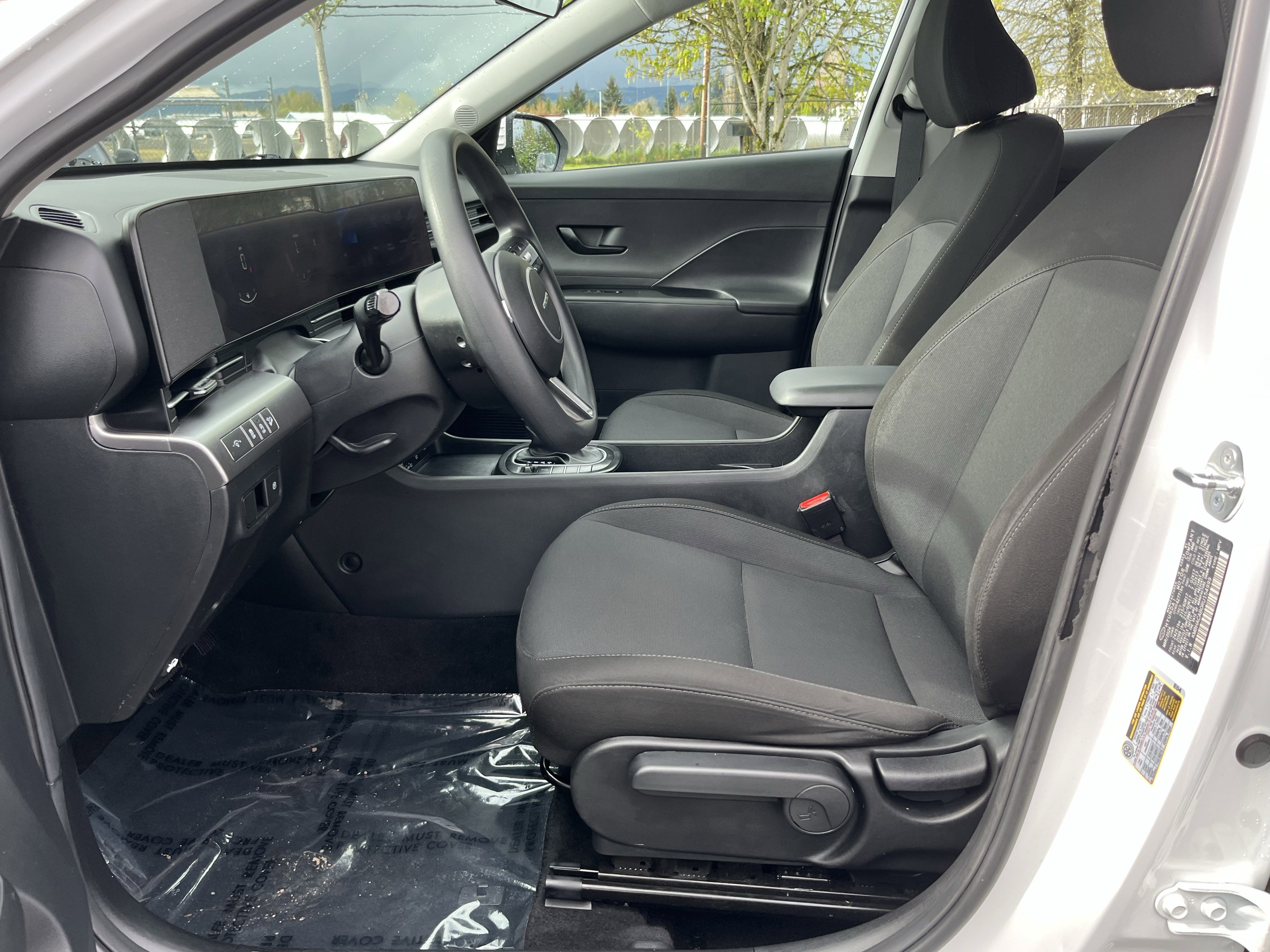 Used 2024 Hyundai Kona SE image 10