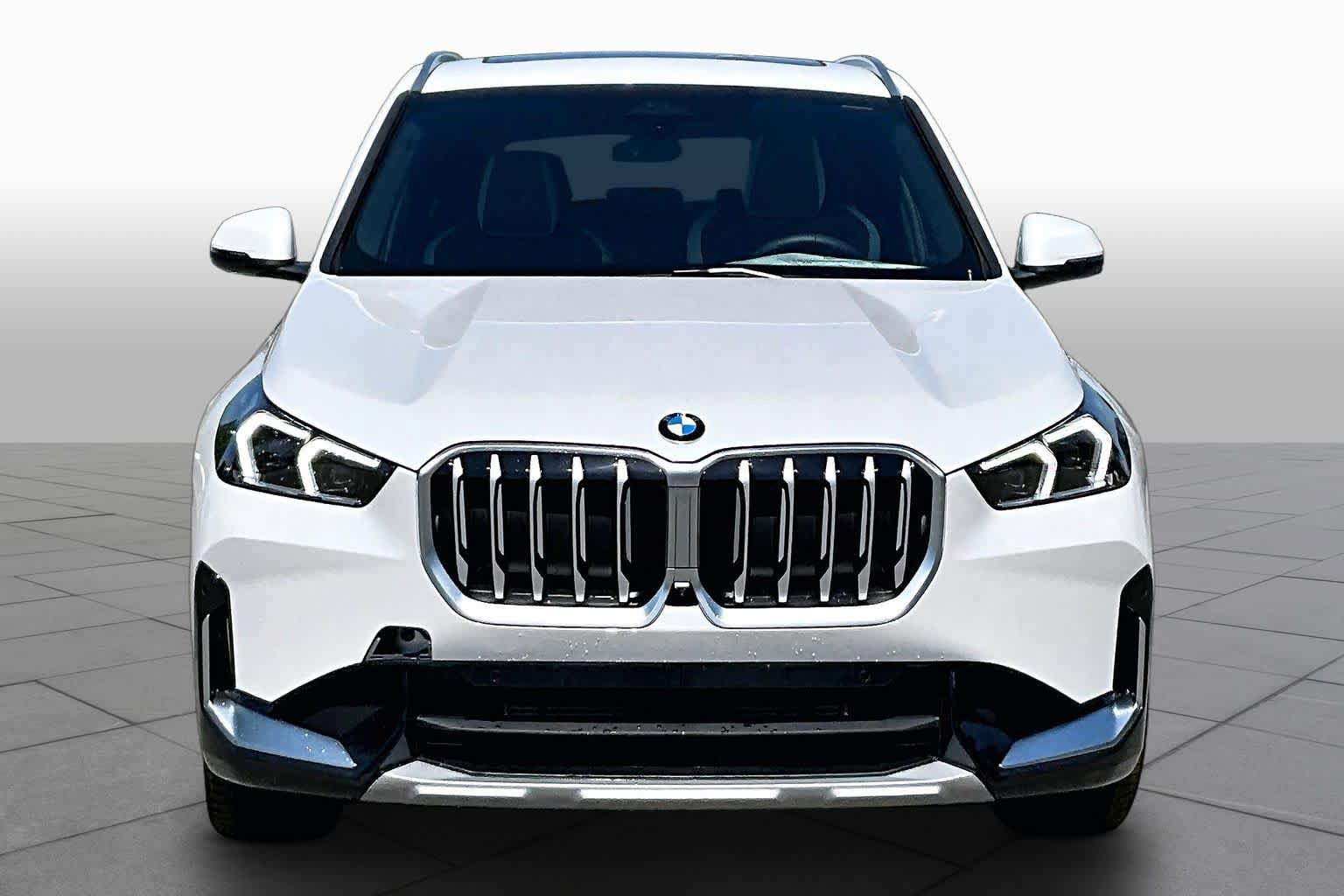 New 2026 BMW X1 xDrive28i w/ Technology Package AWD/4WD image 3