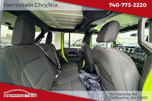 Used 2021 Jeep Wrangler Unlimited Sahara AWD/4WD image 23