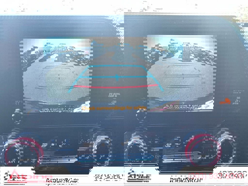 Used 2023 Toyota Highlander XSE image 16