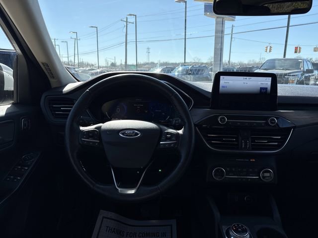 Certified 2020 Ford Escape Titanium image 29