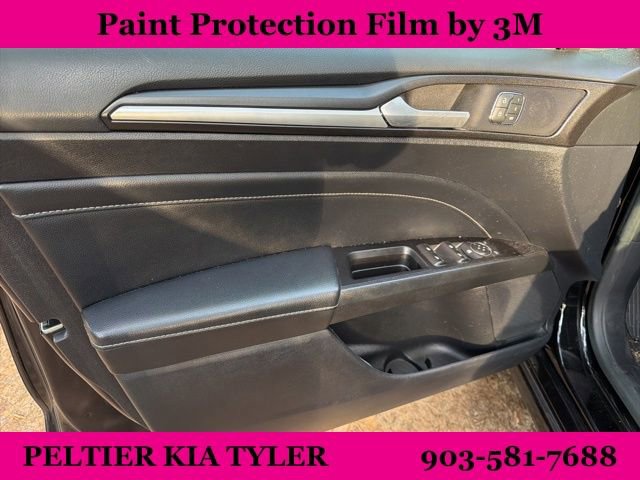 Used 2018 Ford Fusion Titanium FWD image 17