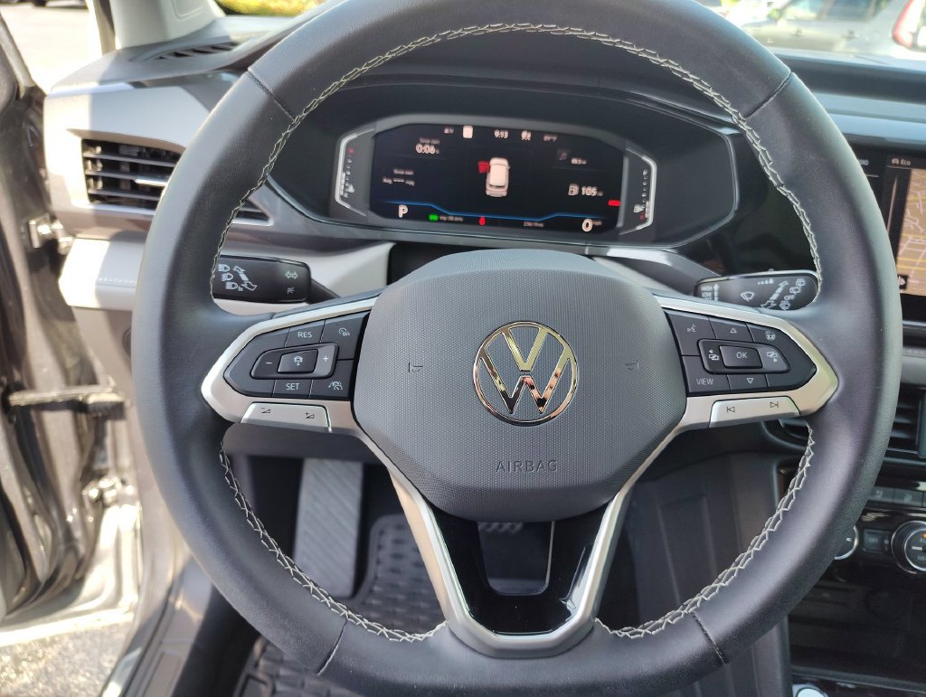 Certified 2024 Volkswagen Taos SEL AWD/4WD image 17