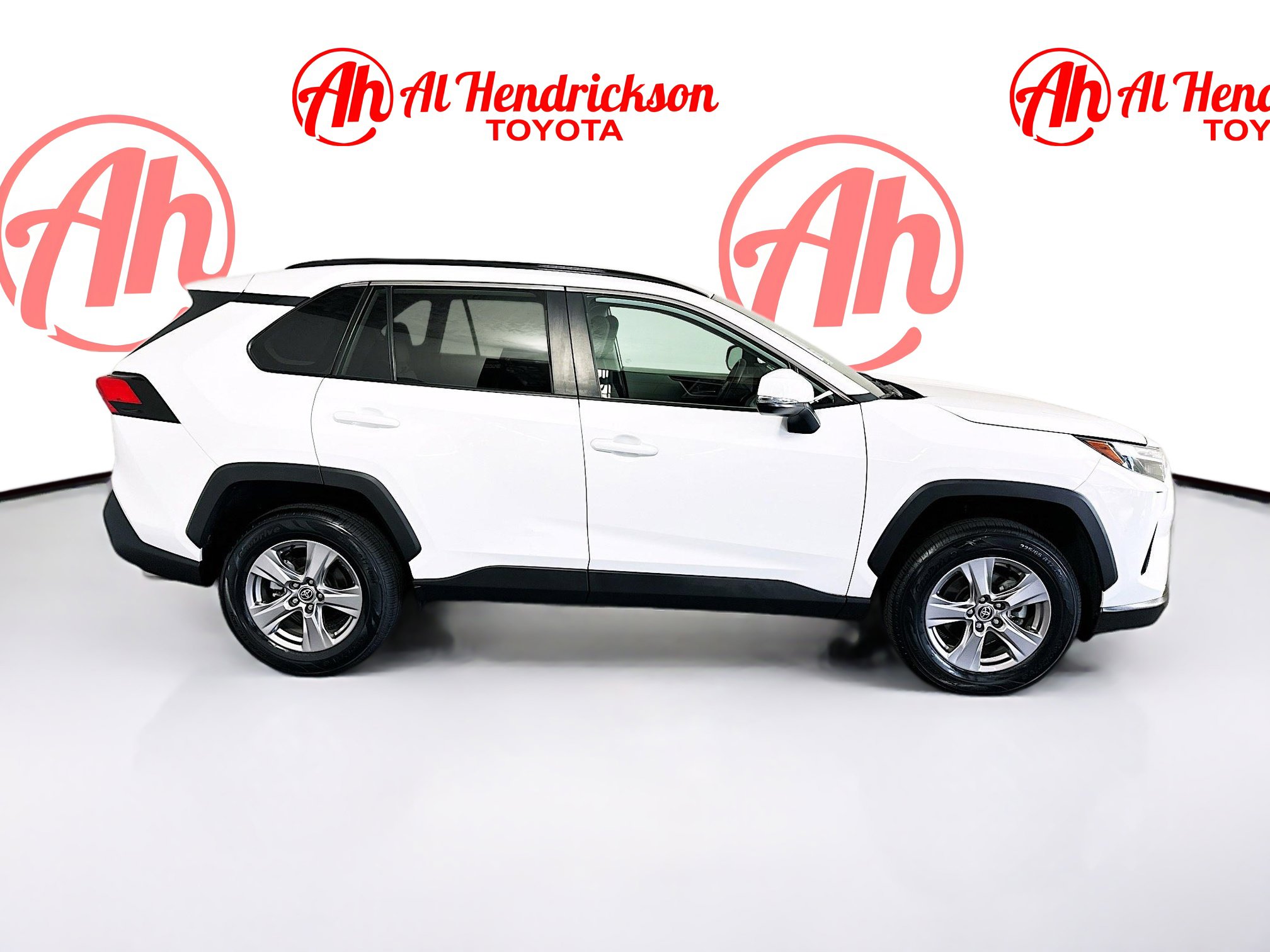 Used 2022 Toyota RAV4 XLE