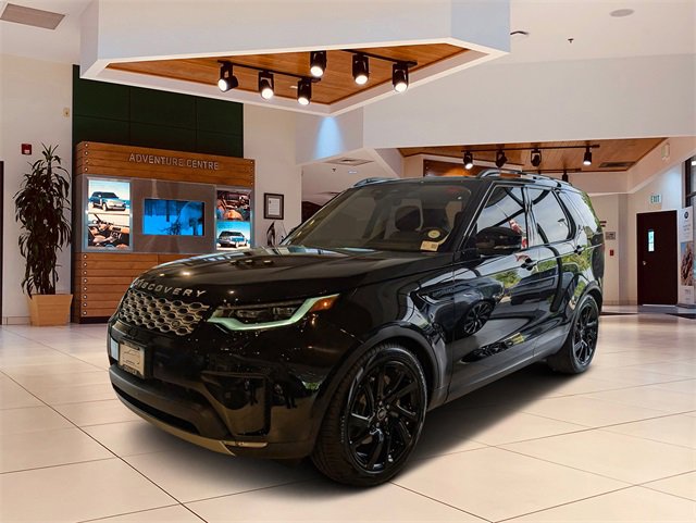 New 2025 Land Rover Discovery S