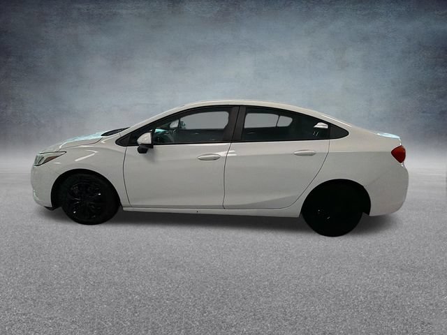 Used 2017 Chevrolet Cruze LS FWD image 10