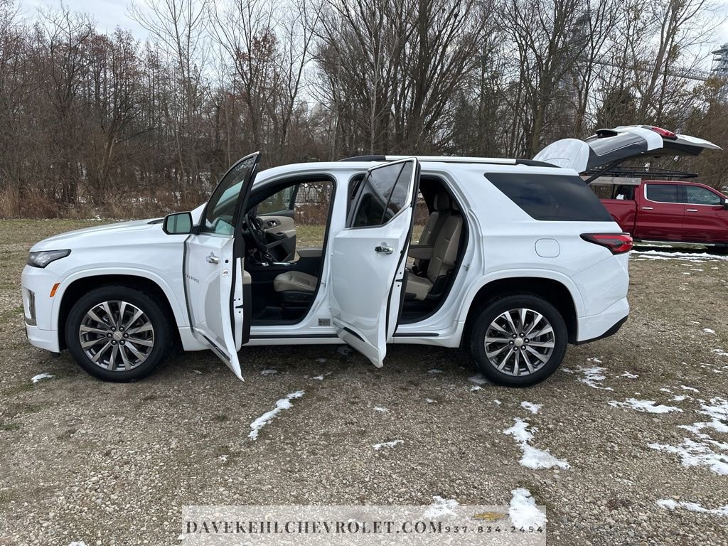 Used 2023 Chevrolet Traverse Premier image 25