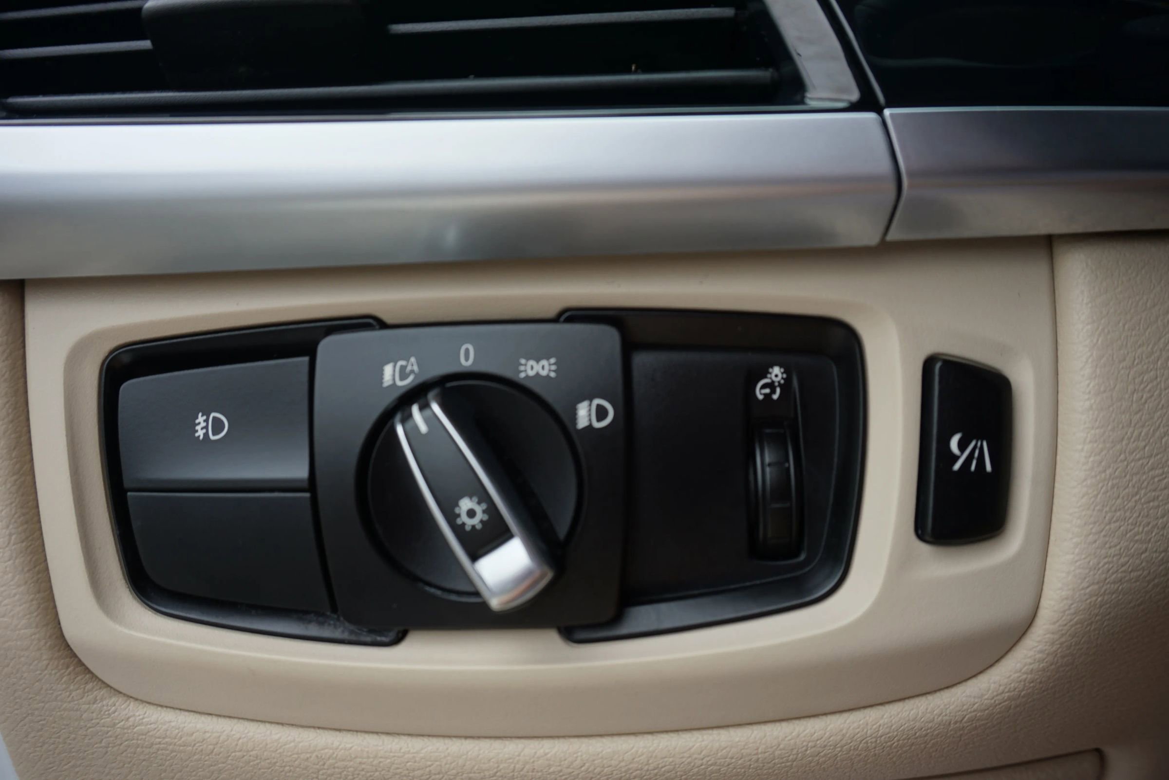 Used 2015 BMW X5 xDrive35d image 30