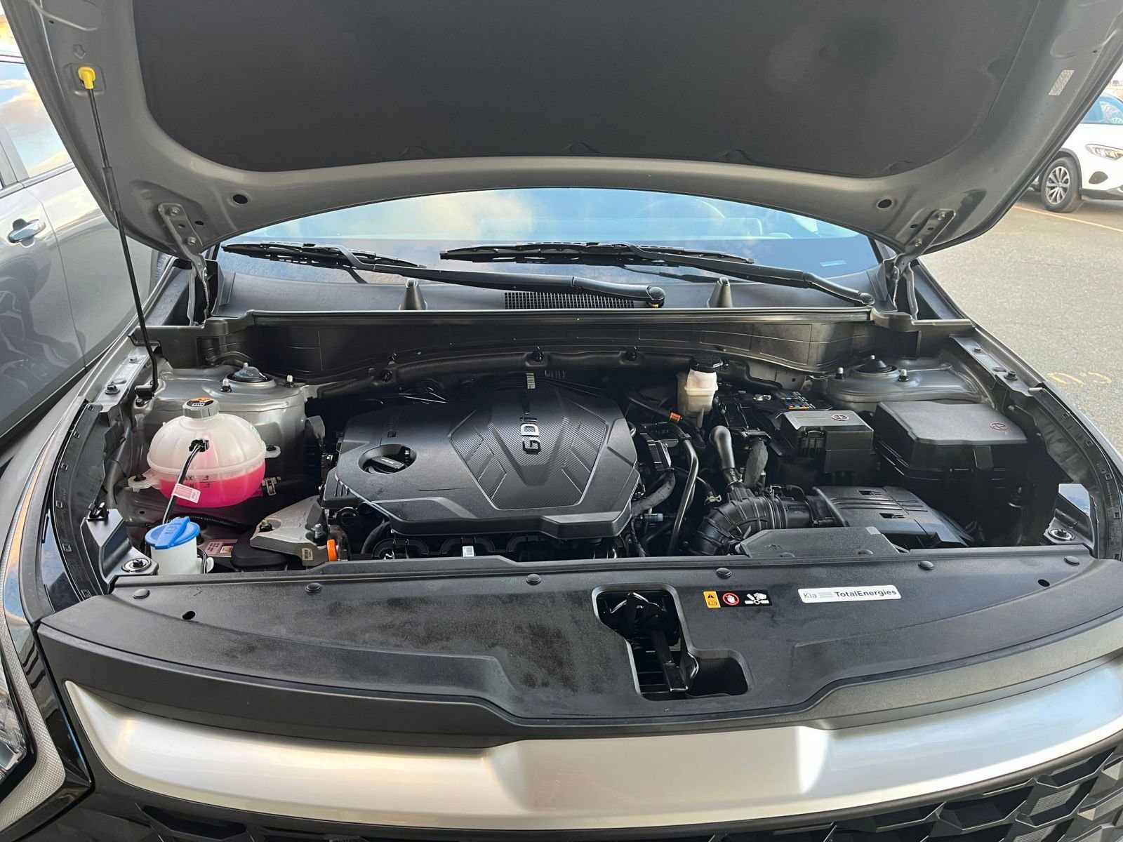 Used 2025 Kia Sportage LX image 31