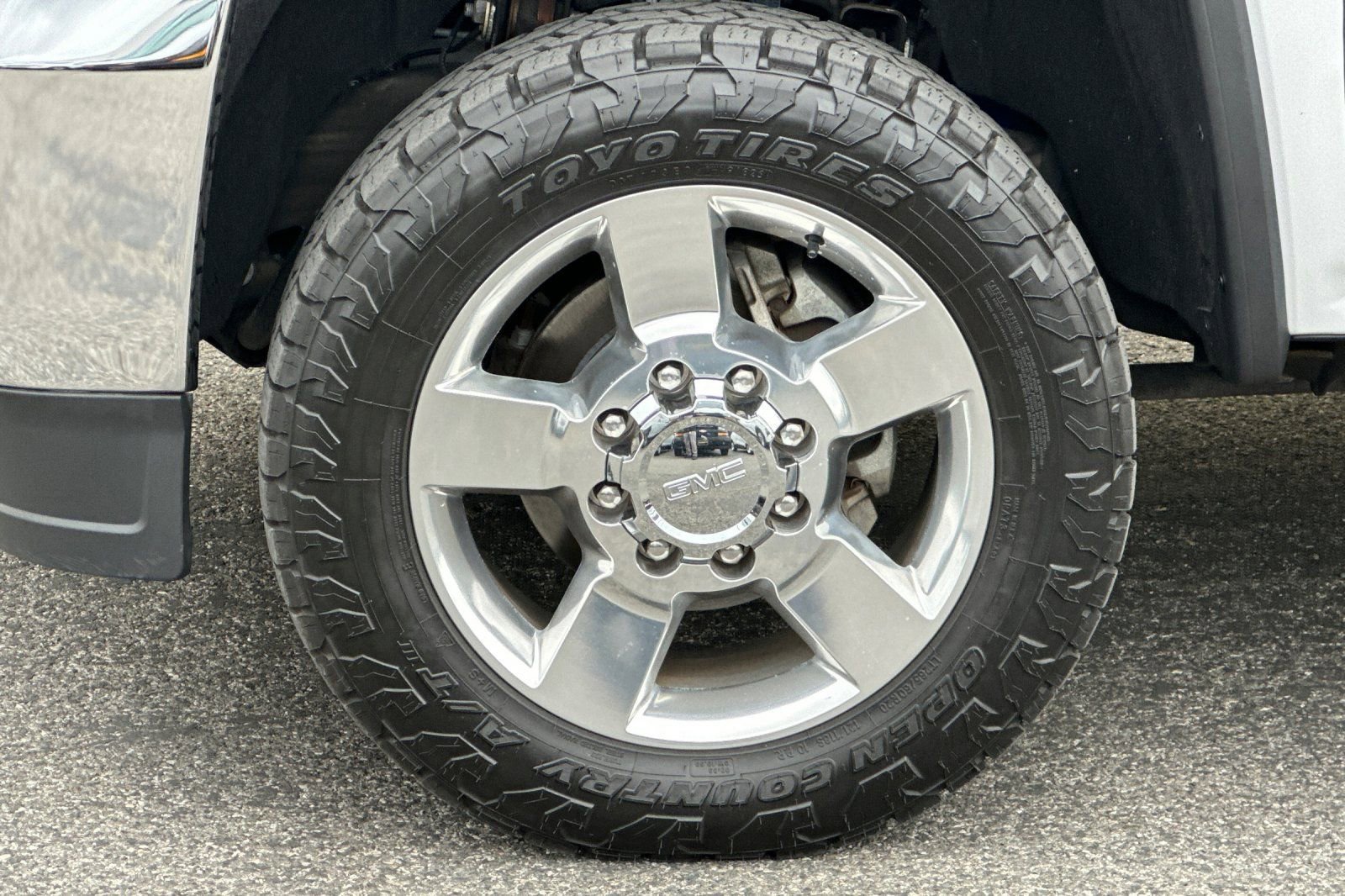 Certified 2016 GMC Sierra 2500 SLT w/ Duramax Plus Package AWD/4WD image 35