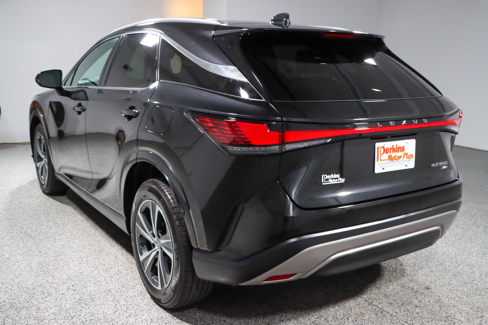 Used 2023 Lexus RX 350 Premium w/ Accessory Package (Z1) AWD/4WD image 9