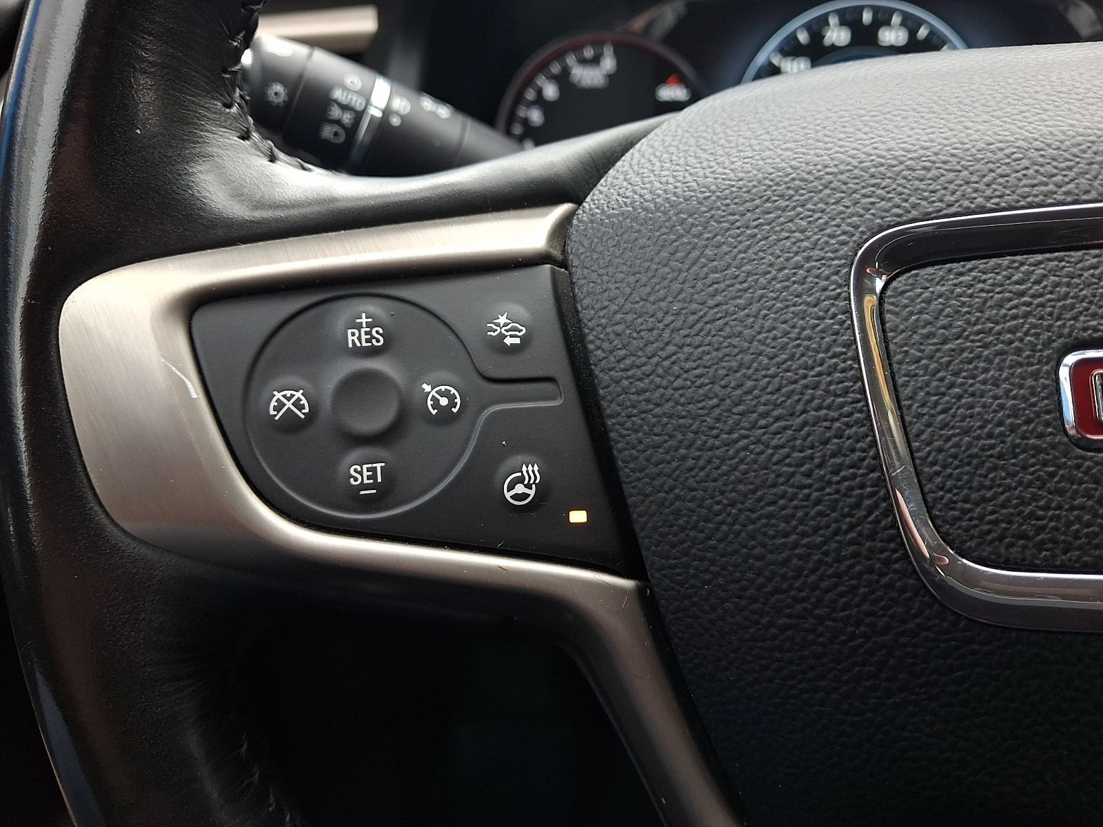 Used 2019 GMC Acadia Denali w/ Technology Package AWD/4WD image 22